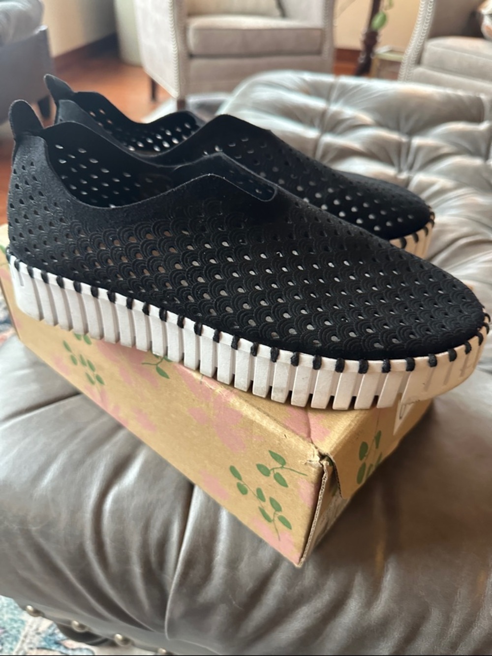 Ilse Jacobsen Tulip Perforated Slip On Sneaker Black Women’s EU 39 or US 9